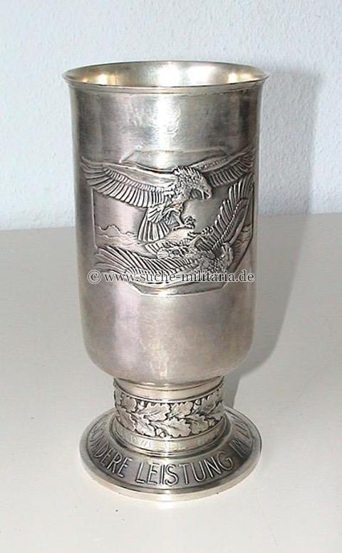 Ehrenpokal für besondere Leistungen im Luftkrieg  - Ausführung 835er Silber